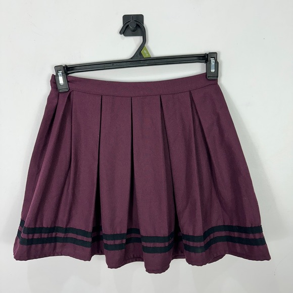 Hot Topic Dresses & Skirts - Hot Topic Purple Pleated‎ Mini Skirt Small Alt Prep Preppy Grunge Coquette Goth